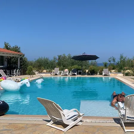 别墅 Eleni Corfu 10 Bedroom Seaview With Private Pool 阿查拉维