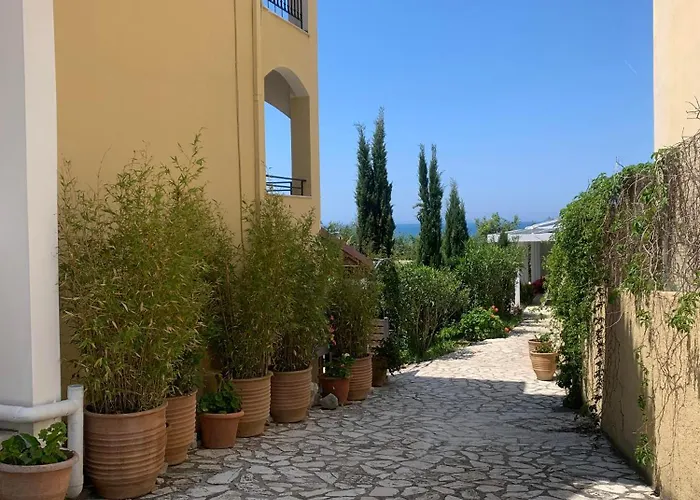 Вилла Eleni Corfu 10 Bedroom Seaview With Private Pool
